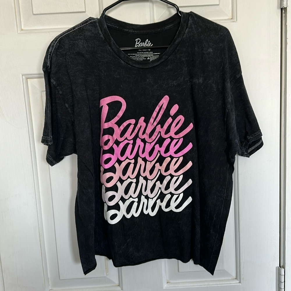 Barbie cropped tee size XL